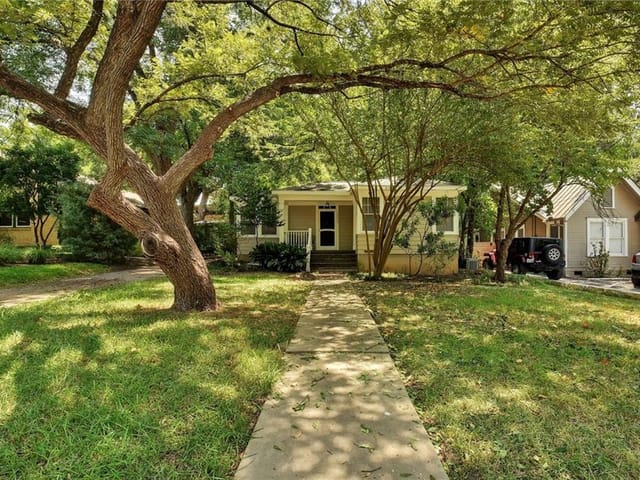 3213 Hampton Rd