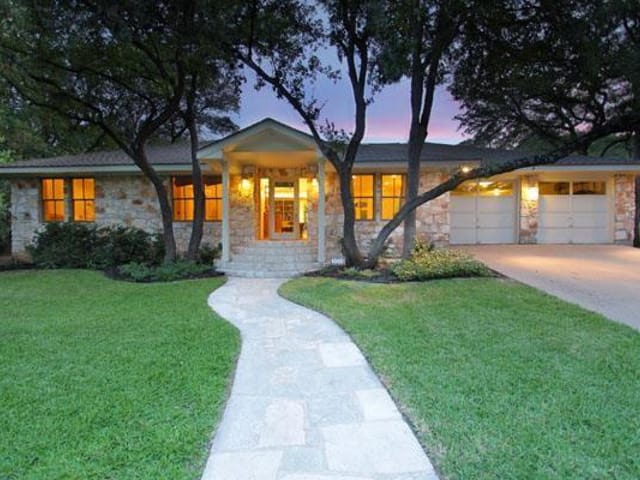 3213 Park Hills DR