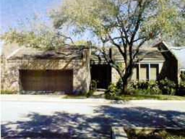 3216 TARRYHOLLOW DR