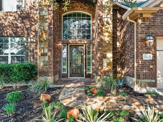 3225 Park Springs Loop