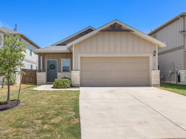 323 Zuma DR