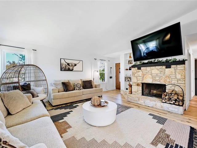 3233 Oak Aly