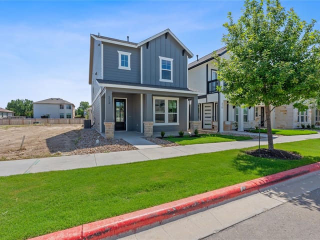 324 Blue Oasis LN