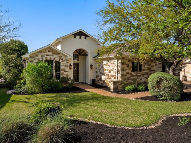 324 Duffy LN