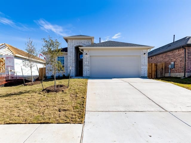 325  Diamondleaf Dr