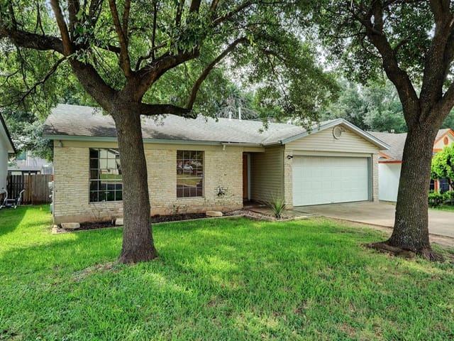 325 E Garrett Run