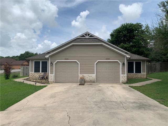 325 Fantail Loop