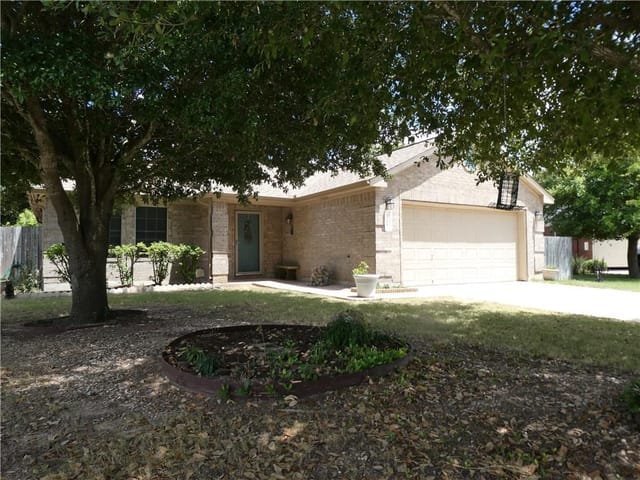325 Lori CIR
