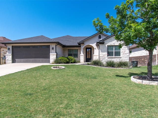 325 OW Lowrey DR