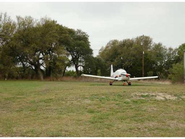 326 Flightline RD