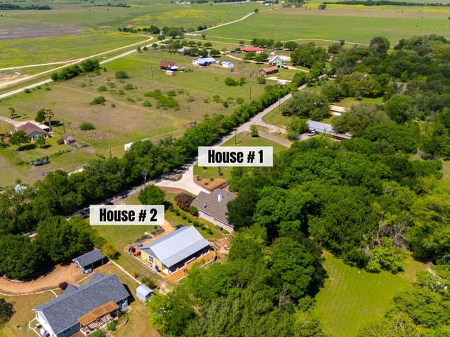 326 Red Bird LN