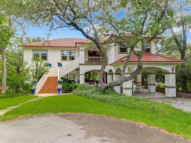 327  Elm Lodge Dr  