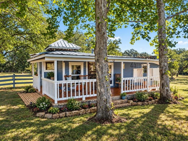 327 Walnut Creek RD
