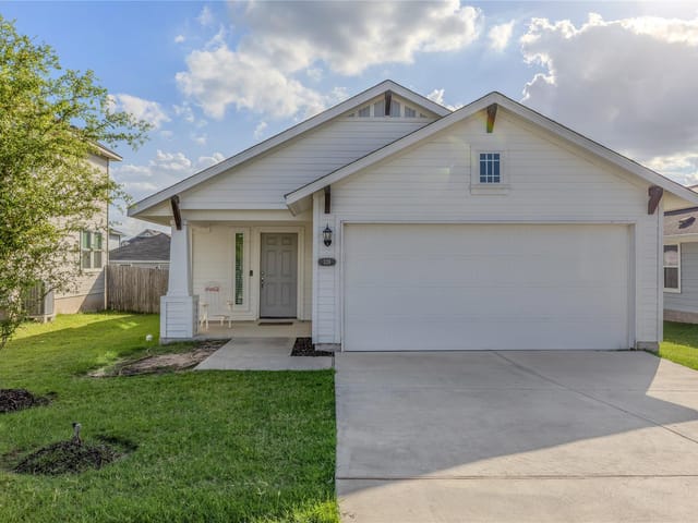 328 Black Opal DR