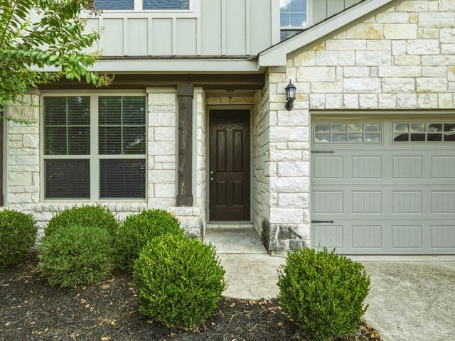 329 Bonnet BLVD