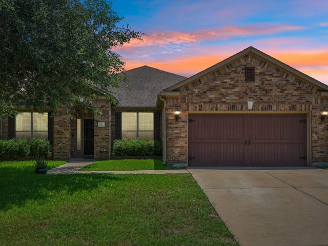 329 Island Oak DR