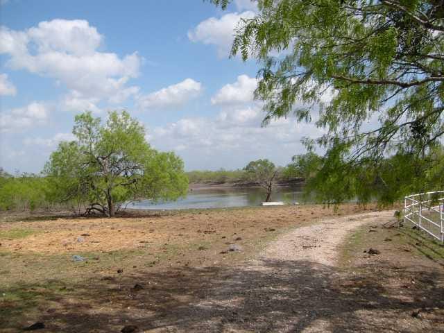 33 Plum Creek RD