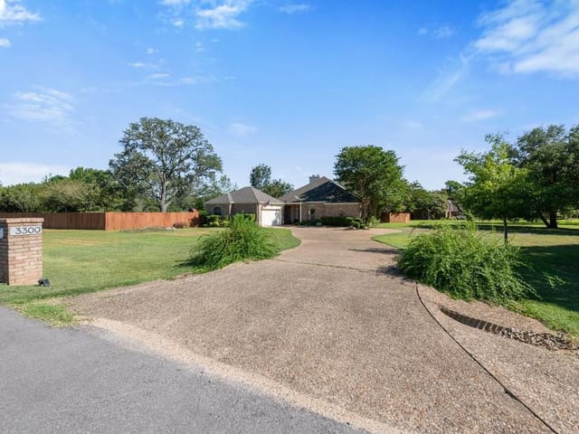3300 Lost Oasis Holw