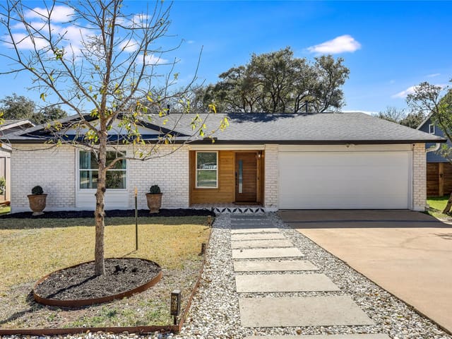 3302 Clarksburg Dr