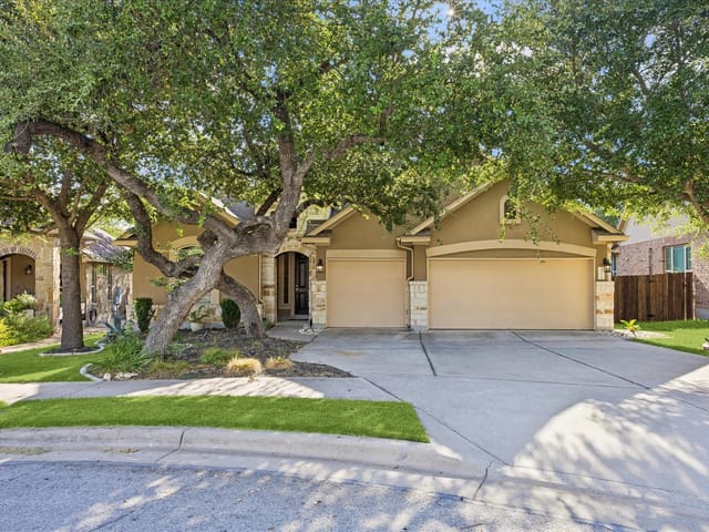 3302 Mossy Grove CT