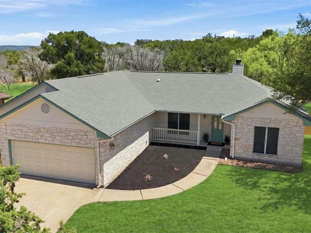 3303 E Scenic LOOP