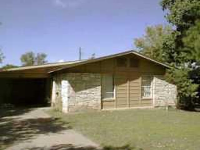 3304 LOCKE Ln
