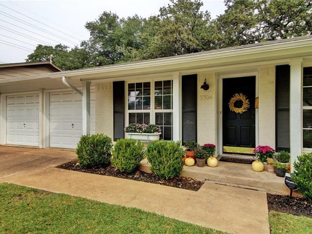 3304 Silverleaf Dr