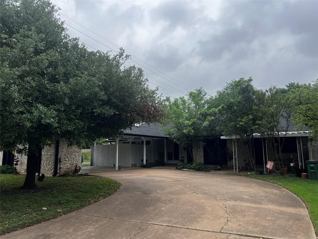 3306 Mcelroy Dr