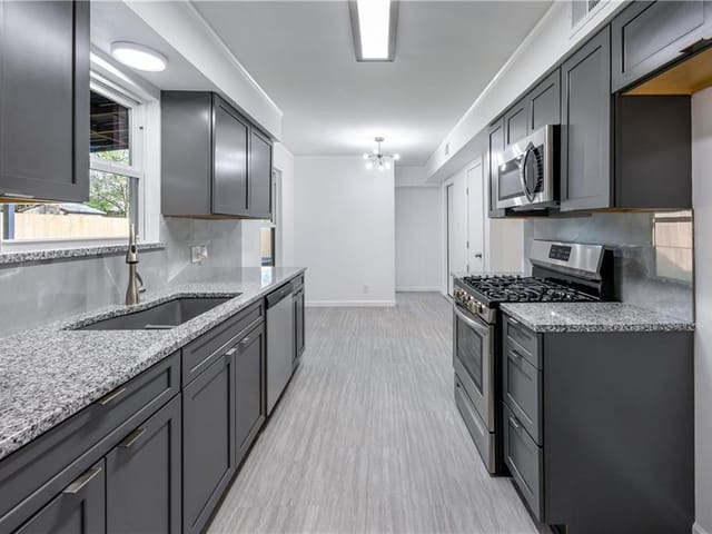 3306 Santa Fe Dr
