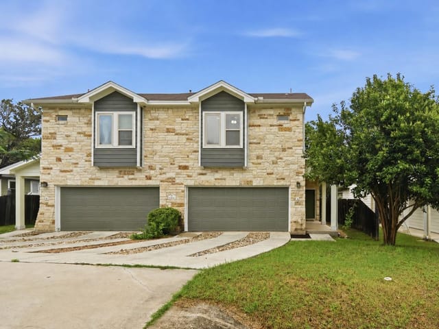 3306 Thomas Kincheon ST
