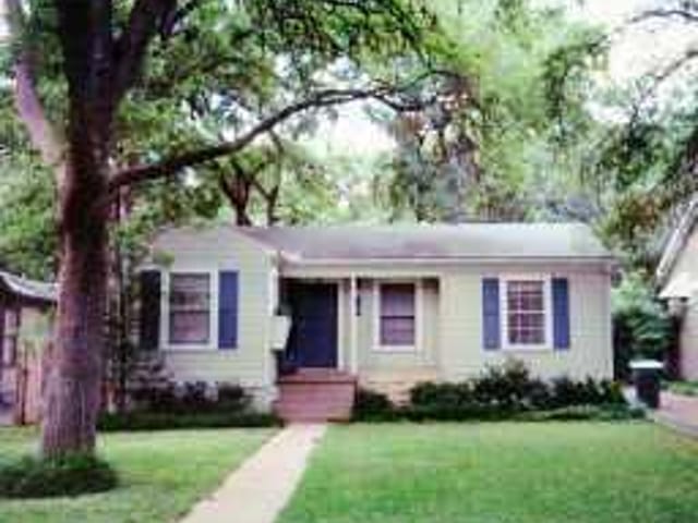 3308 CHERRY LN