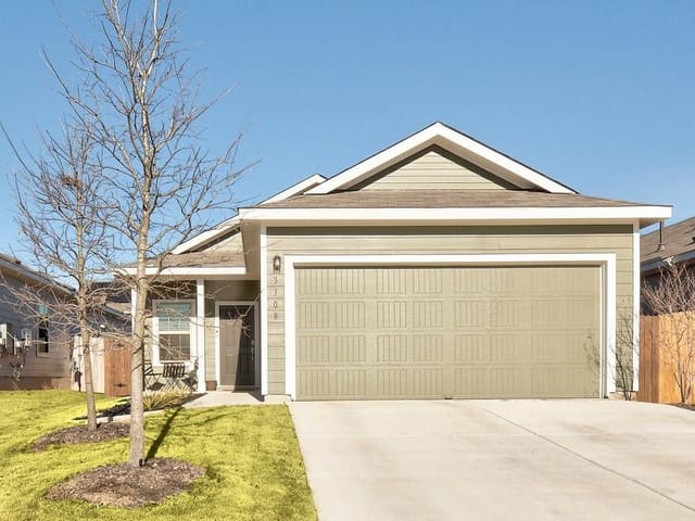 3308 Lodgepole Dr