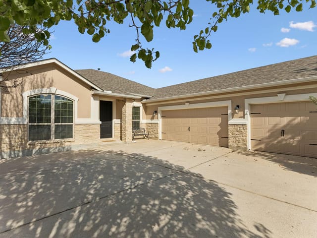 3308 Mendips Ln