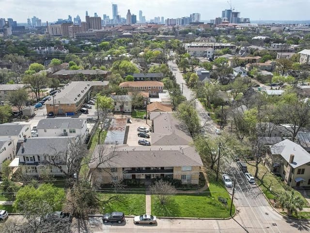 3309 Grooms St Unit #208-2
