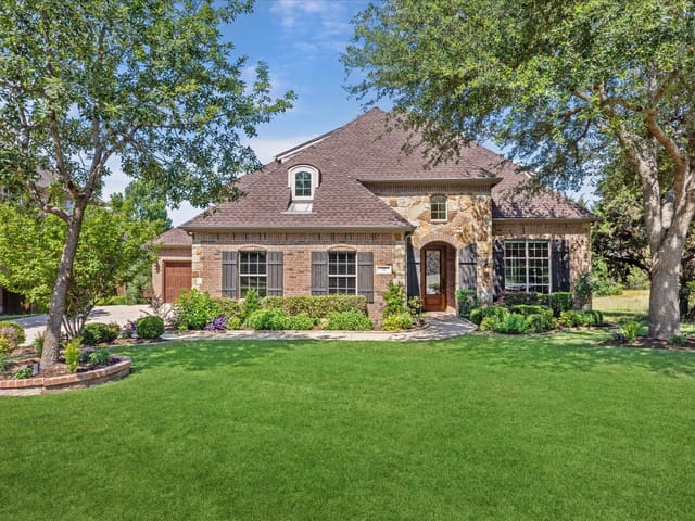 331 Littleton Dr