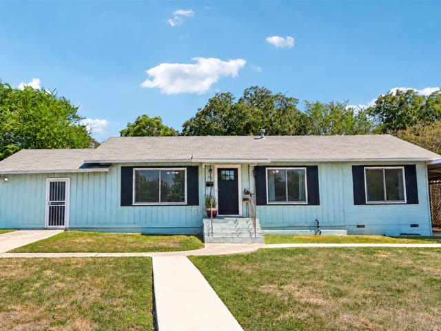 331 Sutton DR