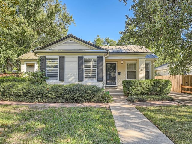 3311 Beverly Rd