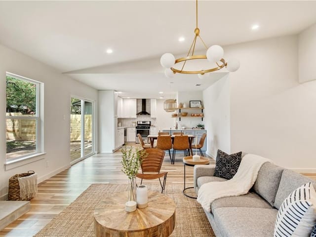 3311 Harpers Ferry Ln