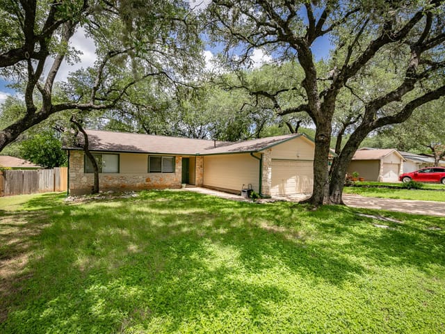 3312 Galesburg DR