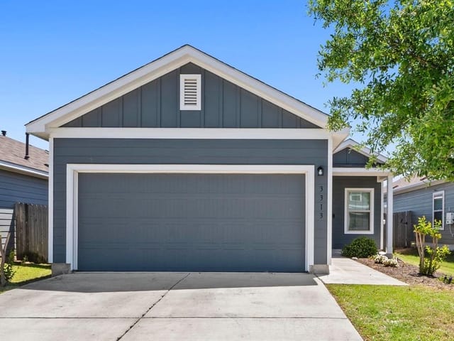 3313 Lodgepole Dr