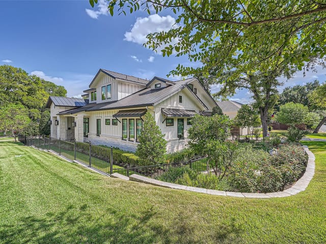 3313 Stevenson Ave