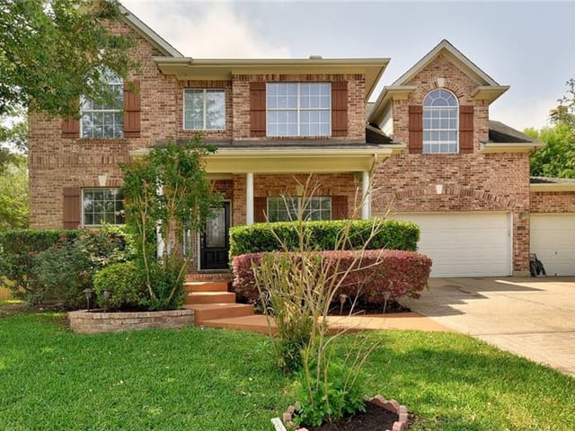 3313 Summer Canyon Dr