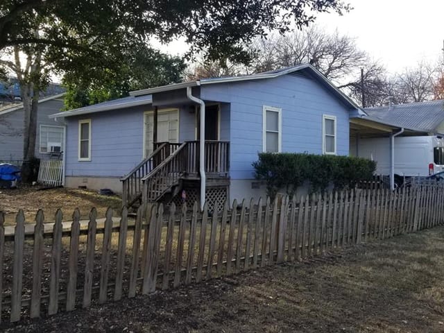 3320 Hemlock Ave