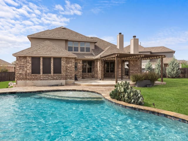3320 Magellan CT