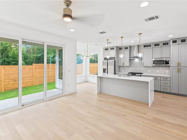 3321 Hemlock Ave Unit #2