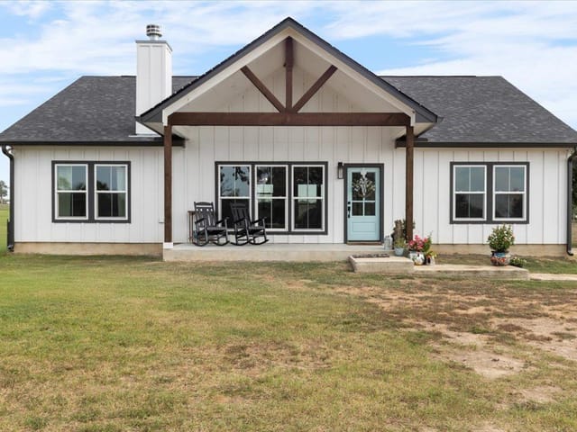 3389 Sparta Field Rd