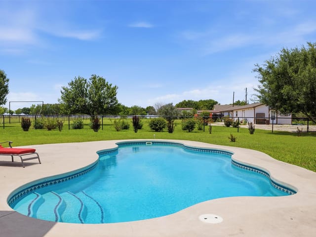 339 County Road 368