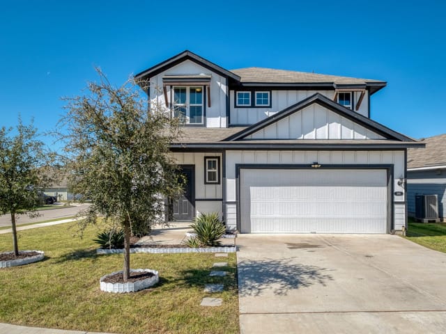340 Black Opal DR
