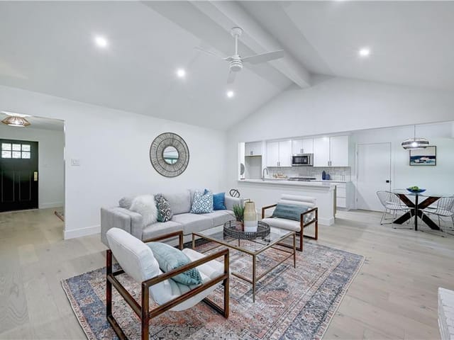 3400 Lost Oasis Holw