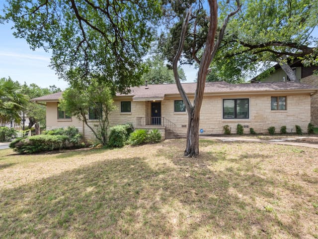 3401 Clearview DR